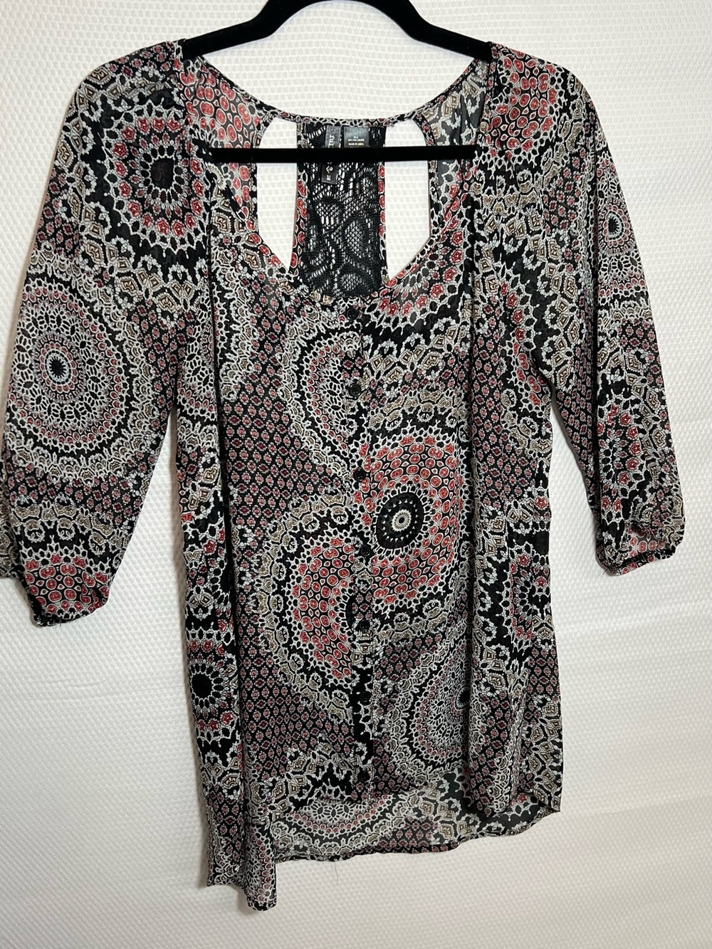 Full Tilt Black, Coral and Cream Paisley Keyhole Tunic